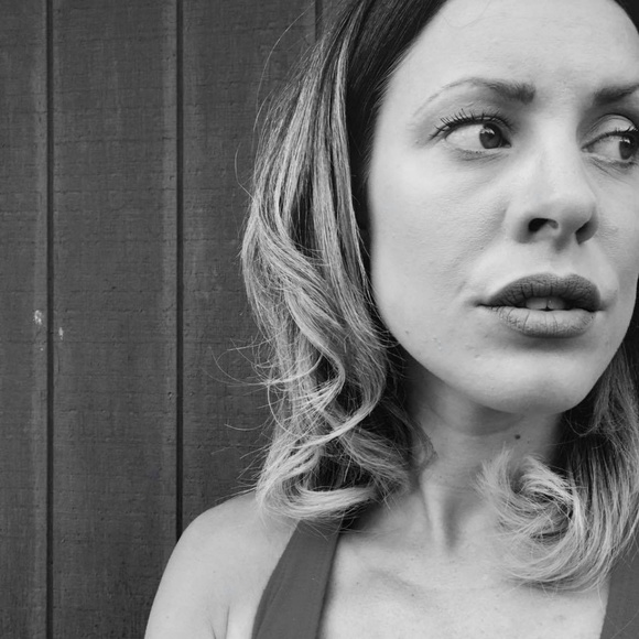 Meet your Posher, Kelly - Picture 4 of 5